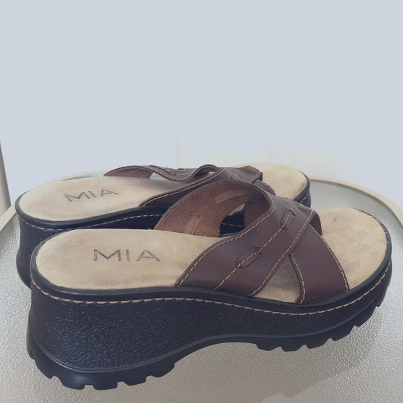 MIA Shoes - MIA Y2K/90's Chunky Sole Sandals Size 9